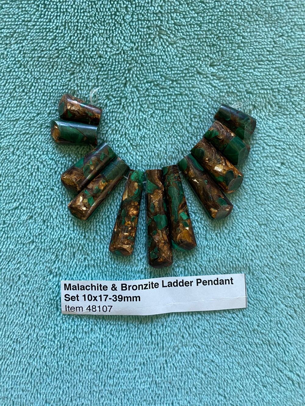Dakota Stones Malachite and Bronzite Graduated Fan Pendant Set